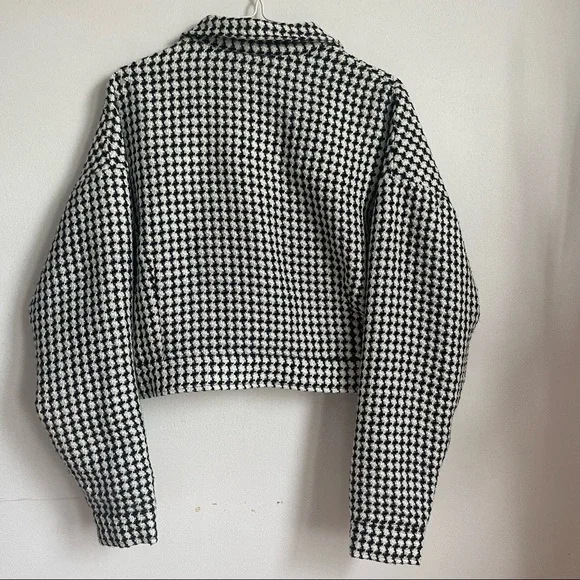 Forever 21 Black&White- tweed Cropped Blazer - Picture 4 of 5